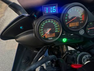 Yamaha FZR 2004