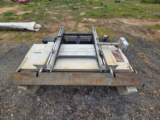 Πωλείται Υδραυλική Πόρτα BAR Cargolift