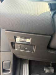 Land Rover Range Rover Evoque 2019 D150 Mild-Hybrid  S AWD-thumb-10