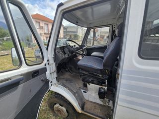 Ανατροπή Mercedes-Benz 2001 410-thumb-4