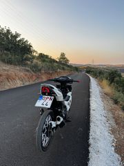 Malaguti Spectre GP 125 2022-thumb-2