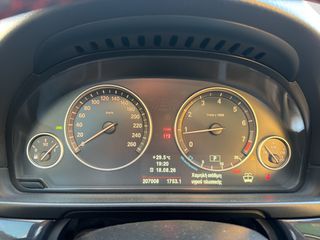Bmw 520 2012 i F10-thumb-12