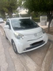 Toyota iQ 2010