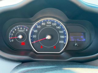 Hyundai i 10 2012-thumb-6