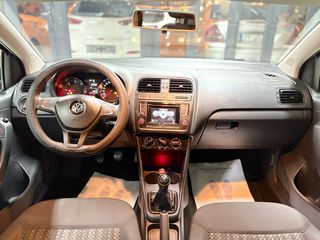 Volkswagen Polo 2015 1.4 DIESEL EURO 6!!!-thumb-11