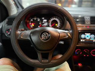 Volkswagen Polo 2015 1.4 DIESEL EURO 6!!!-thumb-20