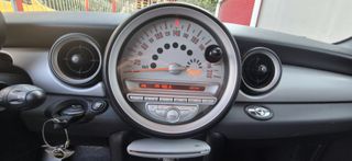 Mini Cooper 2011 COOPER CABRIO-thumb-18