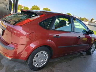 Ford Focus 2005-thumb-2