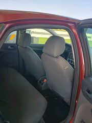Ford Focus 2005-thumb-5