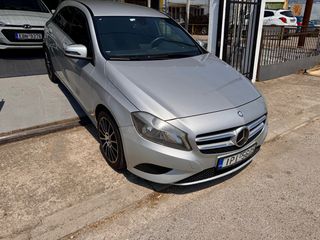 Mercedes-Benz A 180 2015 Ελληνικής αντιπροσωπείας!!! Αυτόματο !!! Book Service