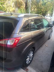 Ford Grand C-Max 2017 Titanium-thumb-3