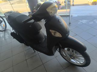 Sym Symphony ST 125 2006-thumb-16