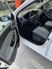 Hyundai i 20 2016-thumb-5