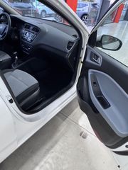 Hyundai i 20 2016-thumb-13