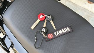 Yamaha TDM 900 2007-thumb-39