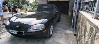Mazda MX-5 1999-thumb-6