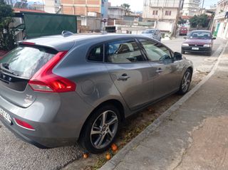 Volvo V40 2016