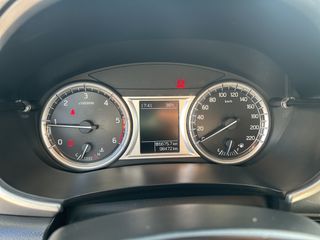 Suzuki Vitara 2015 GL DIESEL 1.6lt 120hp Α' Χέρι-thumb-11
