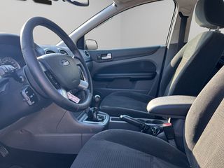 Ford Focus 2006 GHIA 5d 1.6lt 115hp Α' Χέρι-thumb-9