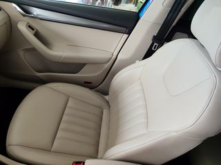 Skoda Octavia 2019-thumb-16