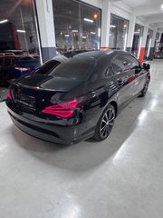 Mercedes-Benz CLA 180 2015-thumb-4