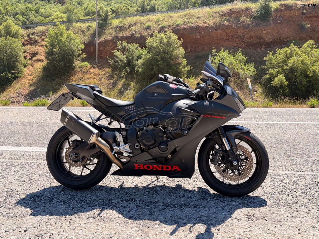 Honda CBR 1000RR 2018 Fireblade SC77