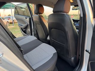 Hyundai i 20 2017 1.4 CRDI STYLE BLUE EURO6 2017-thumb-7