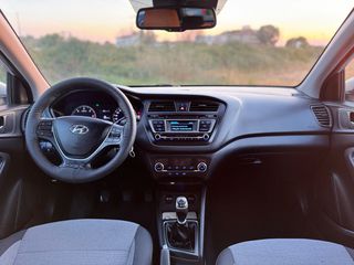 Hyundai i 20 2017 1.4 CRDI STYLE BLUE EURO6 2017-thumb-9