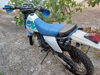 Suzuki DR 250 1992-thumb-1