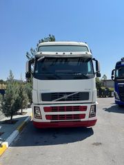 Volvo 2004 FH-thumb-2