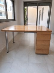 Γραφείο 140x 80 στο Βυρωνα