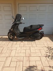 Piaggio Beverly 400 2024-thumb-5