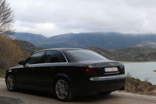 Audi A4 2002-thumb-4