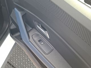 Dacia Duster 2025 1600cc 140ps Full Hybrid JOURNEY-thumb-16