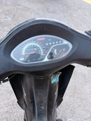 Kymco Straight 150 2011-thumb-5