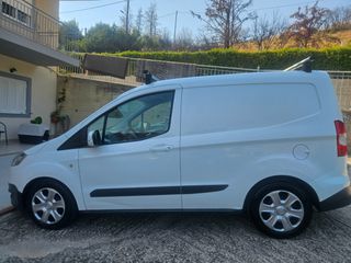 Ford Transit Courier 2016-thumb-3