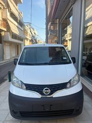 Nissan NV 200 2016