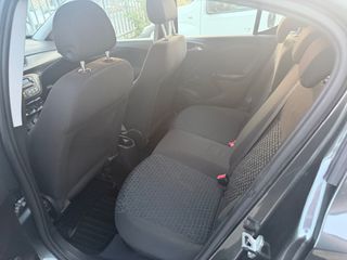 Opel Corsa 2018-thumb-9