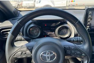 Toyota Yaris 2022-thumb-6