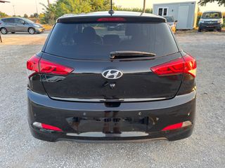 Hyundai i 20 2015 Camera,led,clima ,lane assist-thumb-6