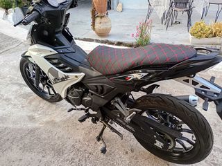 Malaguti Spectre GP 125 2024-thumb-4