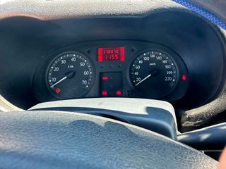 Renault Clio 2004-thumb-5