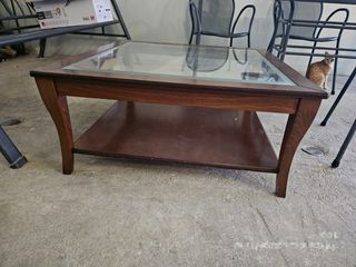 Τραπεζάκι 90×90×41