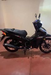 UM Flash 125 LΖ 2024