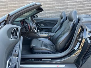 Audi R8 2017 Roadster 5.2 v10 Exclusive pack-thumb-12