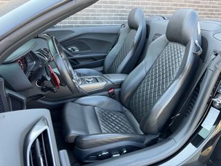 Audi R8 2017 Roadster 5.2 v10 Exclusive pack-thumb-13