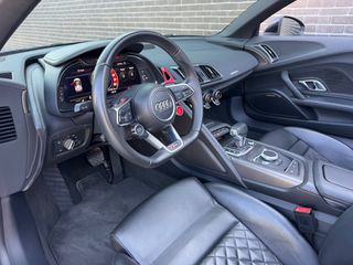 Audi R8 2017 Roadster 5.2 v10 Exclusive pack-thumb-14