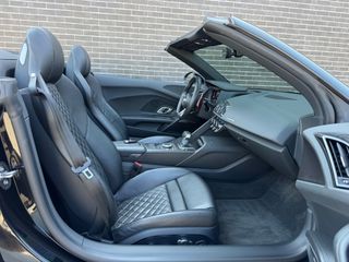 Audi R8 2017 Roadster 5.2 v10 Exclusive pack-thumb-19