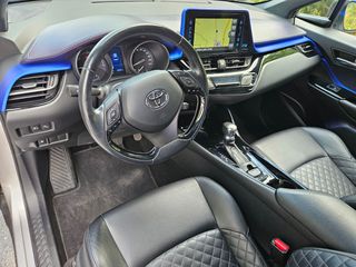 Toyota C-HR 2018 Hybrid  BI TONE AUTO  NAVI  - LED-thumb-5