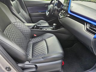 Toyota C-HR 2018 Hybrid  BI TONE AUTO  NAVI  - LED-thumb-7